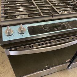 WHIRLPOOL SLIDE IN GAS STOVE RANGE OVEN WORKS LIKE NEW WITH WARRANTY 