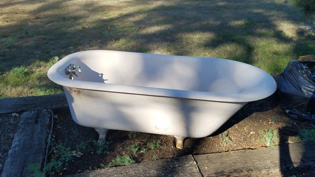 Claw foot tub for Sale in Vancouver, WA OfferUp