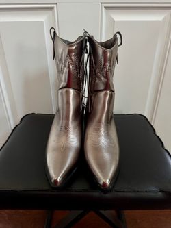 Brand New Cute Silver Cowboy style boots - Size 8 1/2 - New