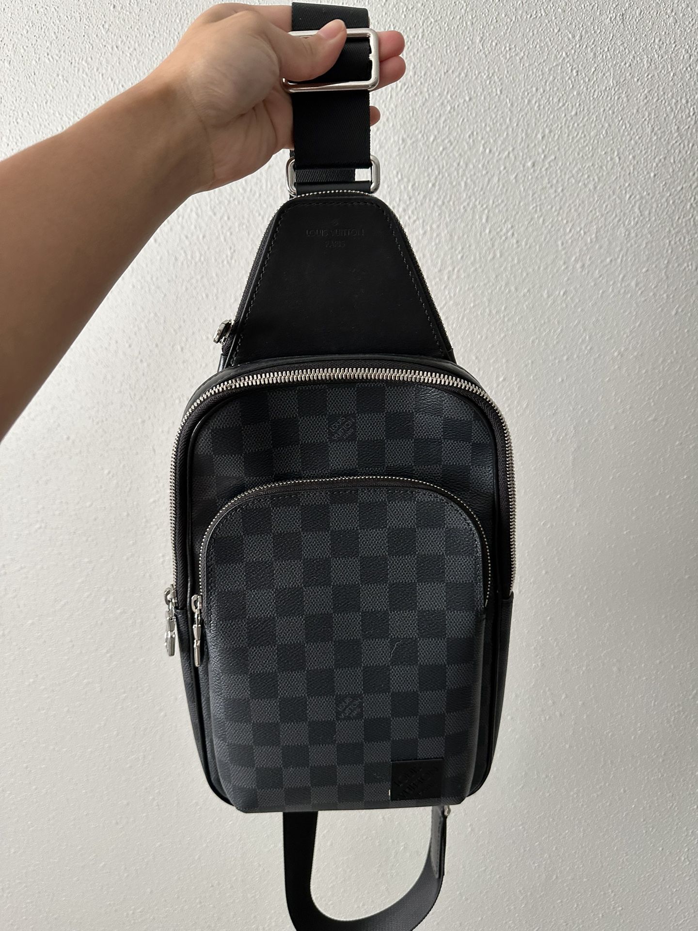 Louis Vuitton for Sale in WA, US - OfferUp