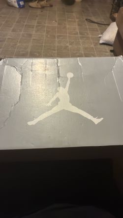 Jordan 5s grey wolf size 10 men size