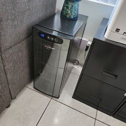 Mini Wine Fridge 