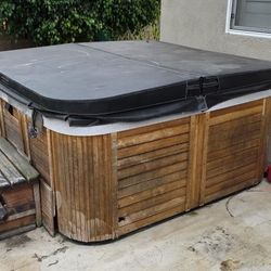 Hot Tub Spa Free!! Free!!