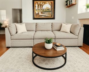 Beautiful Modular Sectional – Excellent Condition – Priced to Sell Fast!