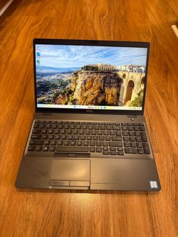 Dell Latitude 5501 core i5 9th gen 16GB Ram 256GB SSD Windows 11  15.6” UHD Screen Laptop with charger in Excellent Working condition!!!!!  Specificat