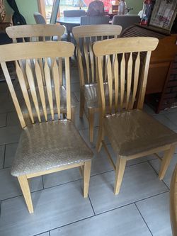 Set Four Chairs