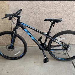GT Aggressor Pro mountain Bike 