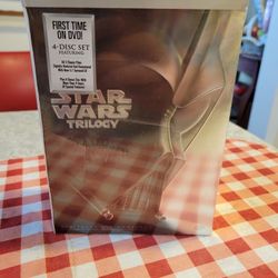 NEW SEALED  Star Wars Trilogy A New Hope / The Empire Strikes Back / Return of the Jedi