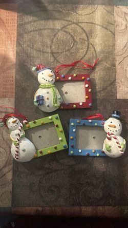 3 Picture Frame Ornaments ☃️❄️