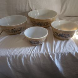 Vintage Pyrex Homestead Speckled Tan Blue Mixing Nesting Bowl Set Of 4
