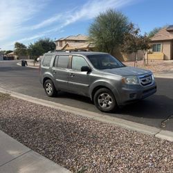 2011 Honda Pilot – Runs/Drives – Needs Catalytic Converter – 277k