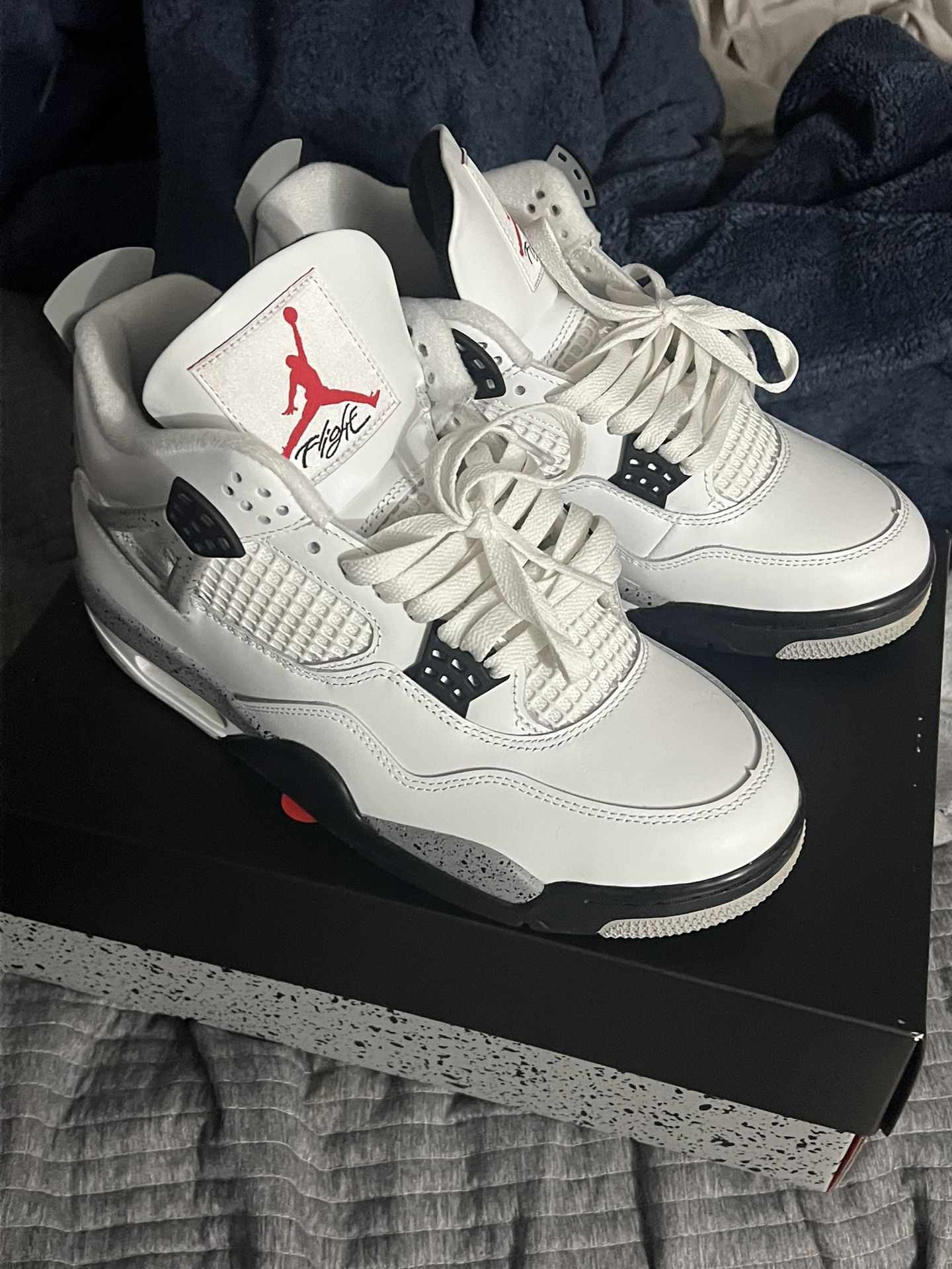 Air Jordan 4