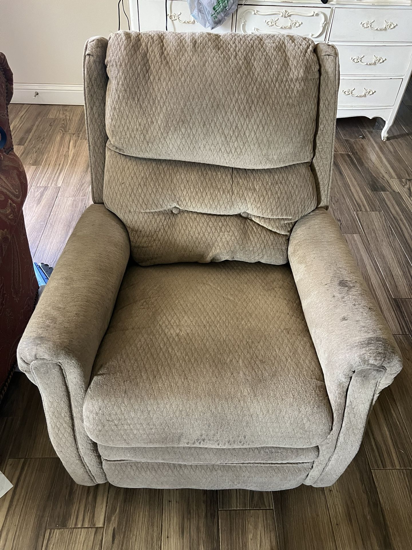 Used Recliner