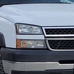 06 Chevy Silverado lights