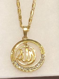 Men’s or women’s 14 kt gold plated religious Allah necklace 24 “ no refunds
