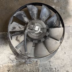 06-09 Chevy Trailblazer SS Fan Clutch