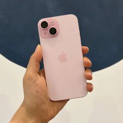 iPhone 15 In Pink 
