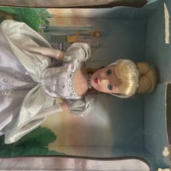 Cinderella Porcelain Keepsake Doll Holiday Jewels Edition 