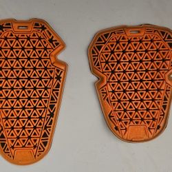 Two $29 Each
G2 EN 1621 GHOST E/X
Icon D3O Ghost Elbow/Knee Armor
A1 EN 1621 GHOST S/M