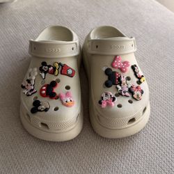 Beige Crocs with charms, Size 6