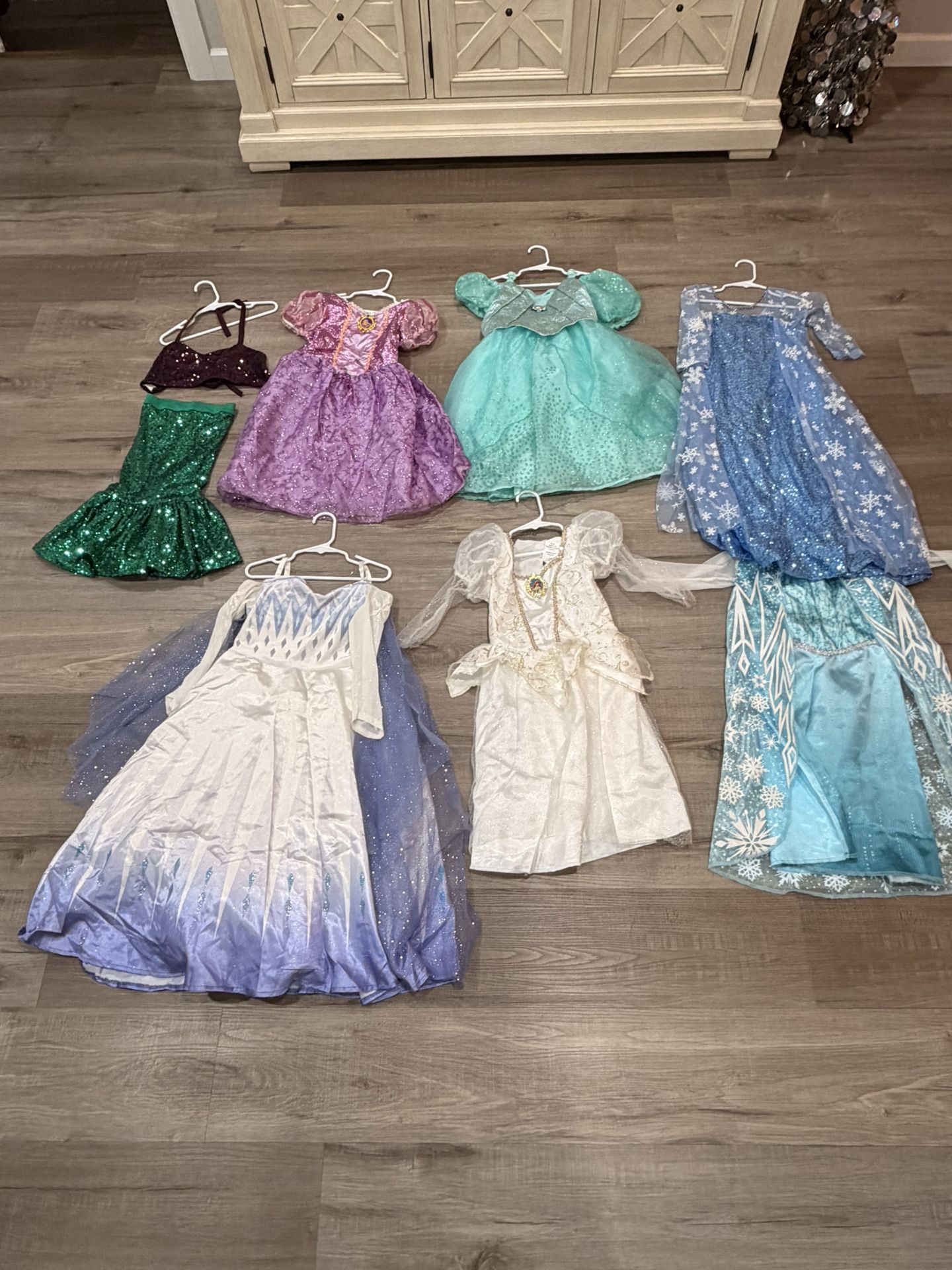 Lot of Disney Dresses - 7 Dresses - Size 4-6X