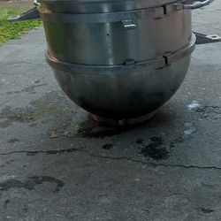 Hobart 60 QT MIXER BOWL GREAT SHAPE