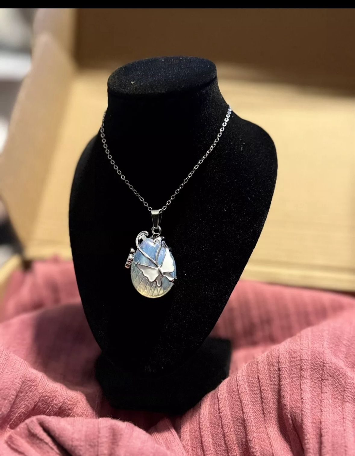 Vintage Wire Wrap Butterfly Gemstone Quartz Opalite Healing Crystal Necklace