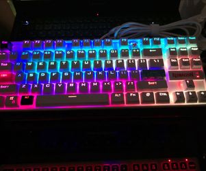 Redragon Kumara K552 White Mechanical Gaming Keyboard - Works Perfect