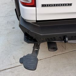 Retractable Side Step for 2019 – Newer Ram 1500