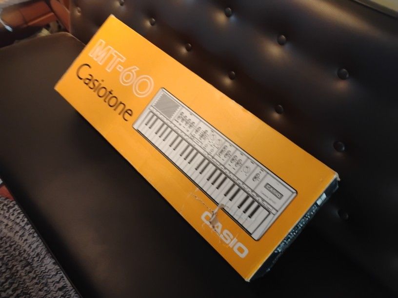 Casiotone MT-60 Works Come With Power Cord