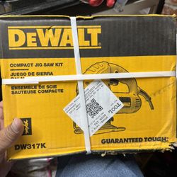 New Seal Box Compact Jig Saw Dewalt 110 Volts