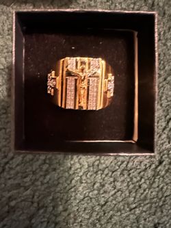 Gold ring