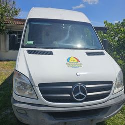 2012 Mercedes-Benz Sprinter