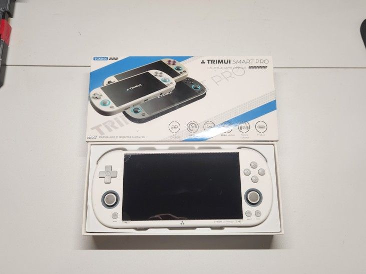 New TRIMUI Retro Handheld Gaming Nintendo
