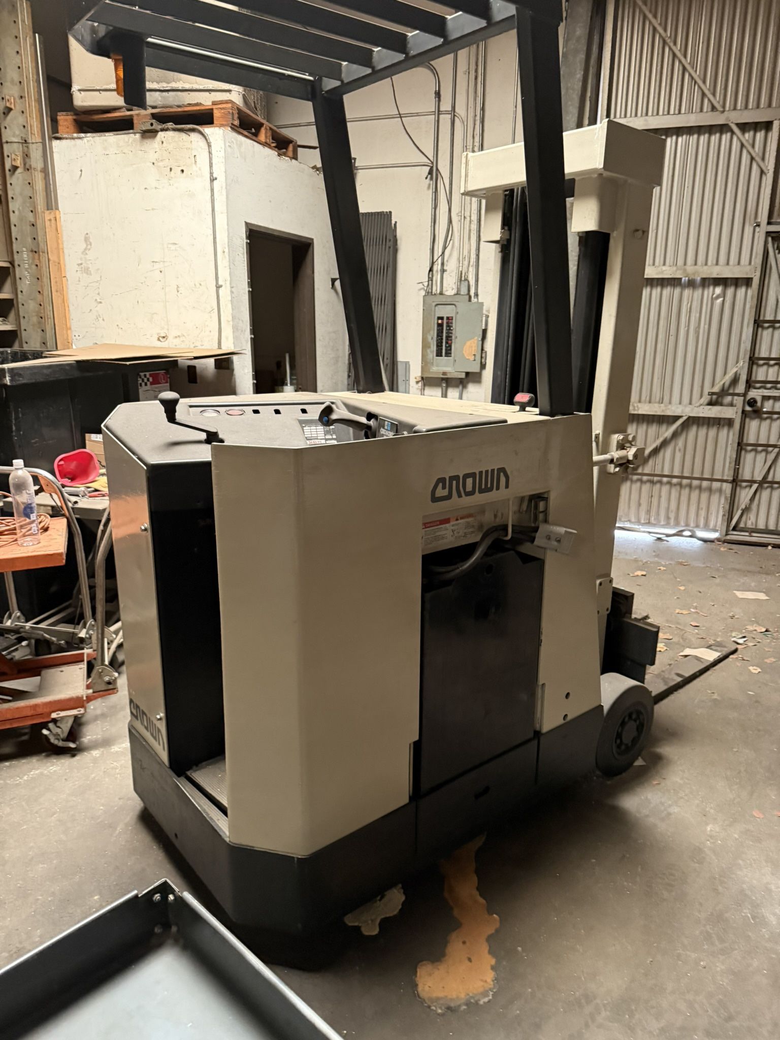 Electric Forklift