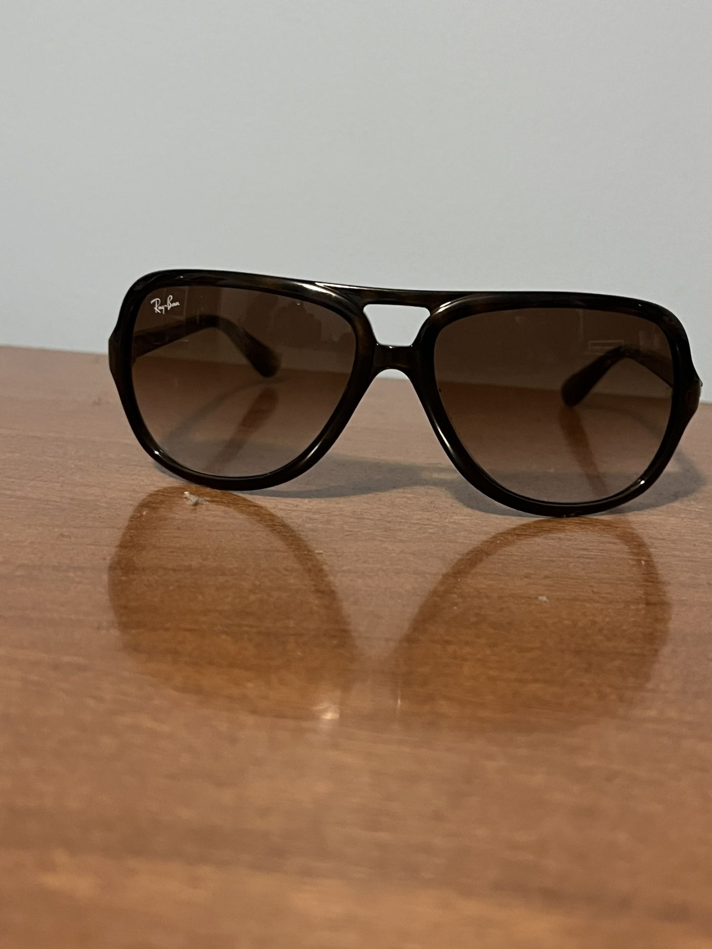 Ray-Ban RB4162 710/51 Light Havana Brown Gradient Sunglasses – 59mm