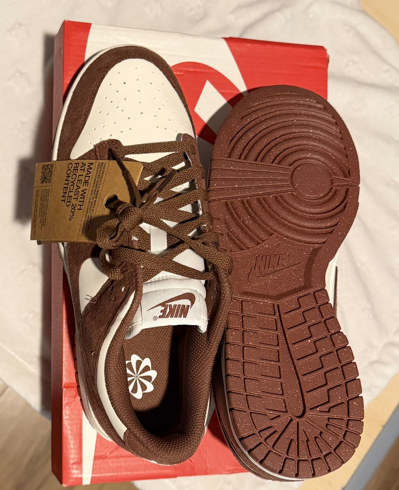 Women’s 9.5 Nike Dunk Low Phantom/Red Sepia Sail White