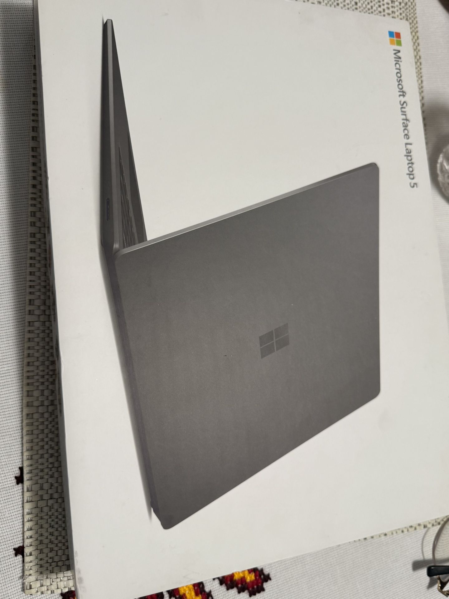 Microsoft Surface Laptop 5. Windows 11
