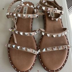 Steve Madden Travel Tan Sandles