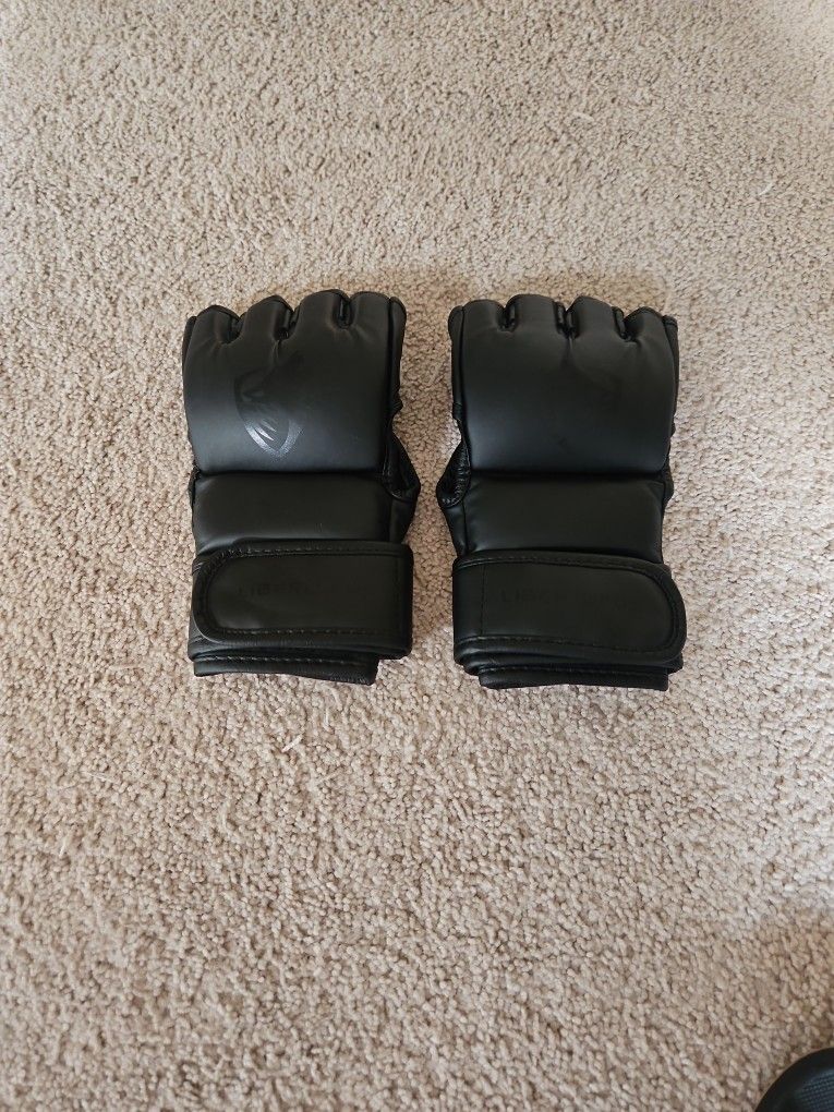 MMA Gloves