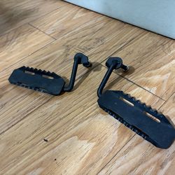 Jeep foot pegs