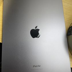 iPad Air 5th generation 64GB WiFi Enabled (Lilac)