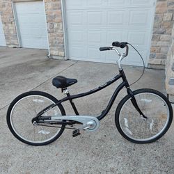 Fuji Saratoga 3.0 Cruiser Bicycle