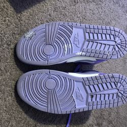 WMNS AIR JORDAN 1 MID