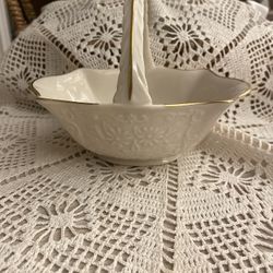 Lenox Basket