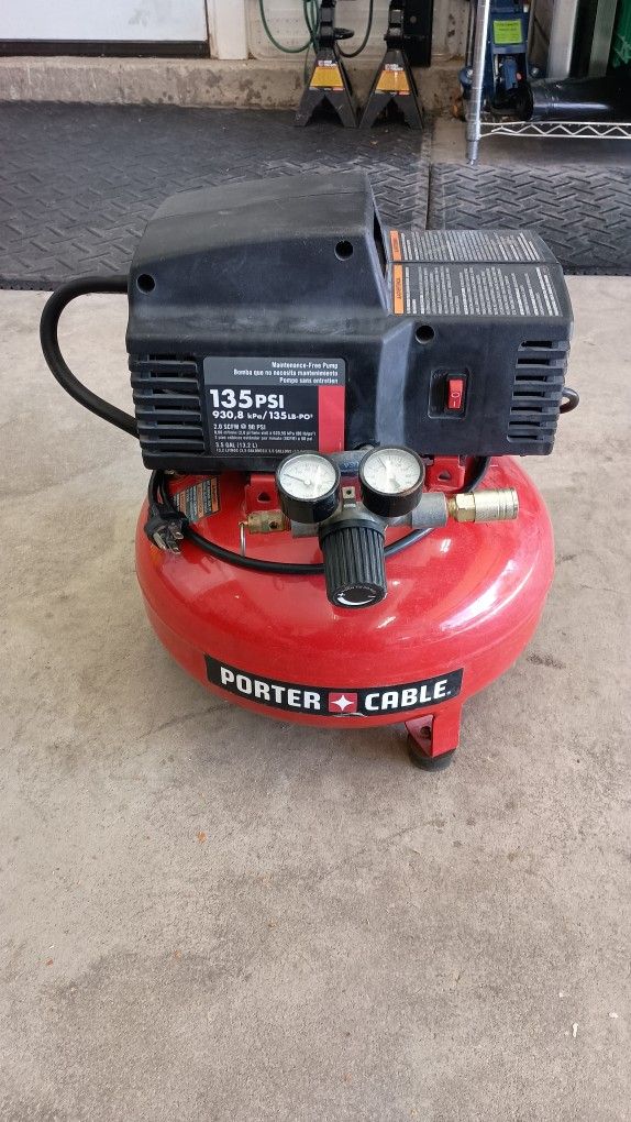Porter Cable 3 Gal Pancake Compressor
