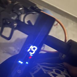 Give Me An Offer? E-scooter Electric Scooter AovoPro 