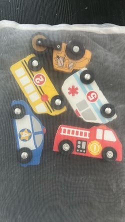 Melissa and Doug cars