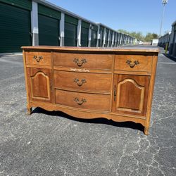 Vintage French Provincial Buffet /  Sideboard By Bassett. 