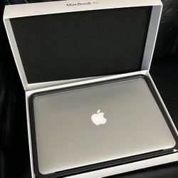 MacBook Air 13-inch  2019